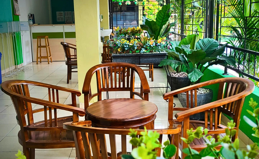 Sekolah Senyaman di Cafe