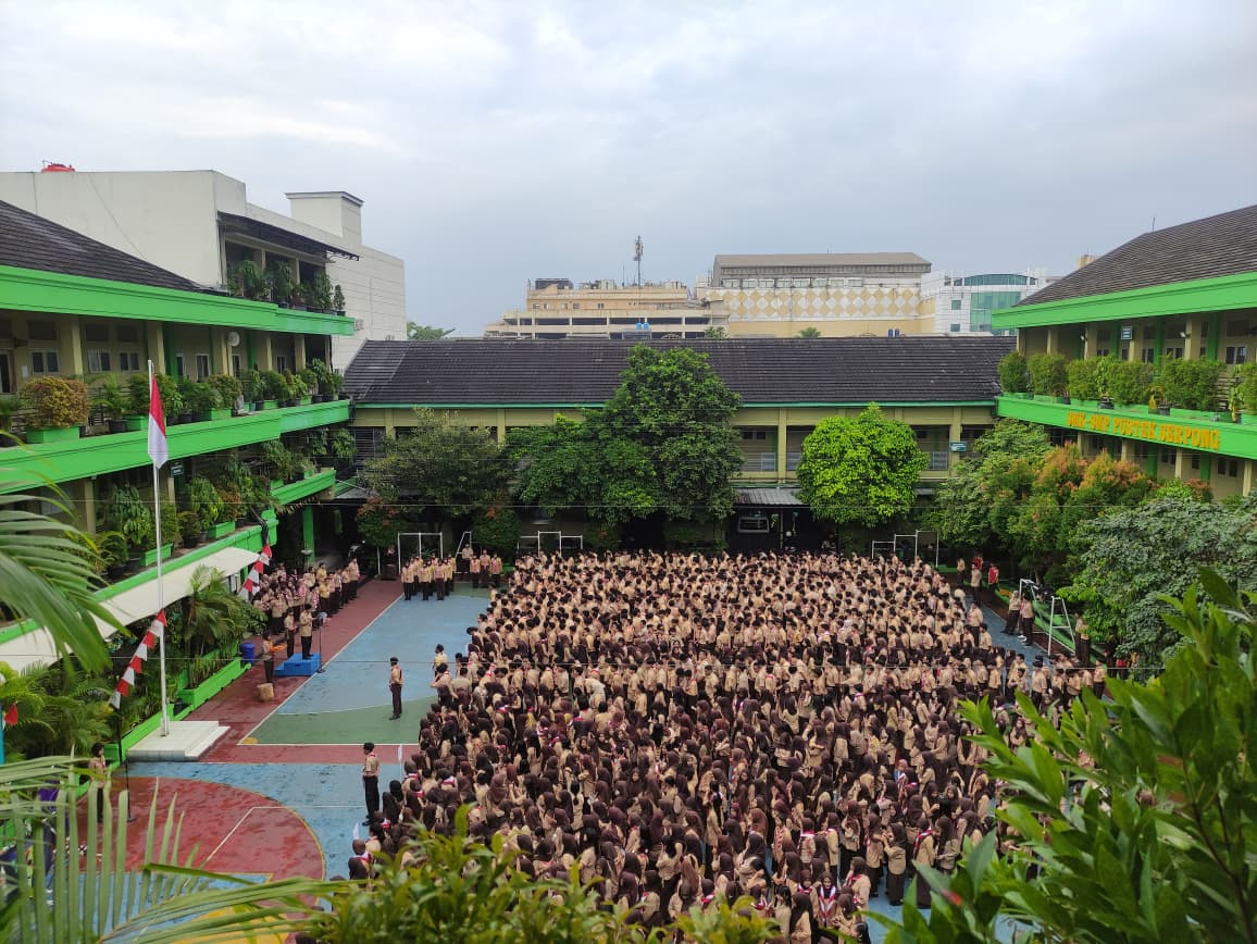 Ribuan Siswa dan Siswi SMK Pustek Serpong, Ikuti Upacara Hari Pramuka ke-64